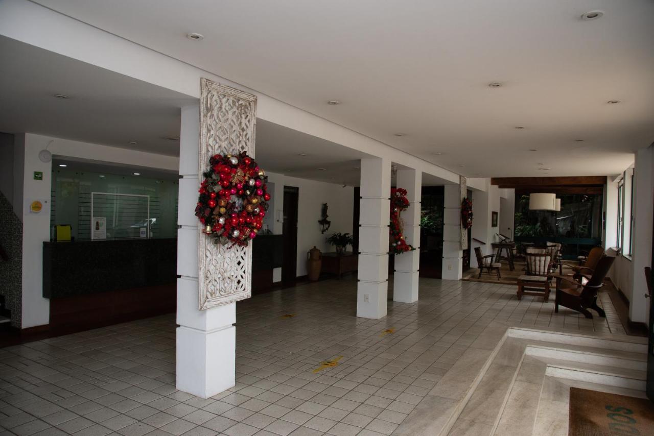 Voa Hotel Uniao 卡尚布 外观 照片